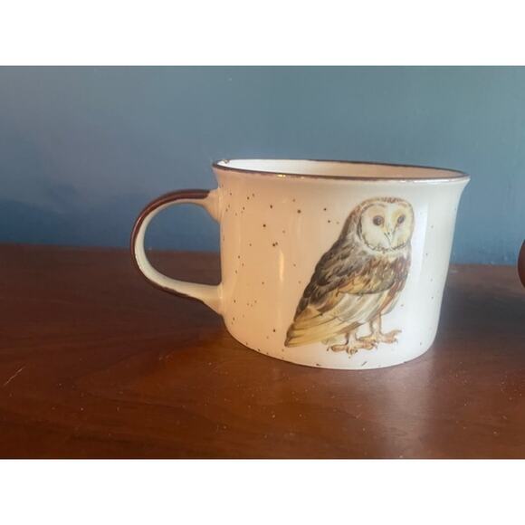 Pair‎ of 2 Coffee Cups White w/ Brown Speckles Owl Motiff - Picture 3 of 5
